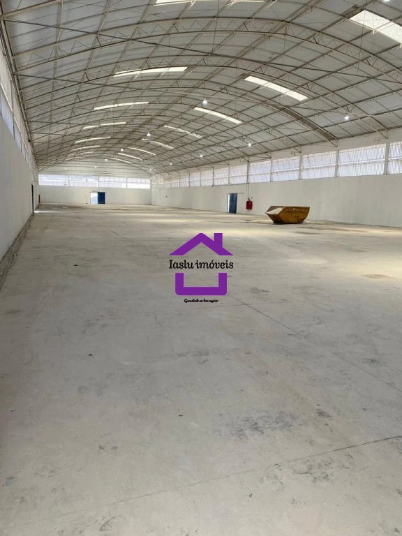 Depósito-Galpão-Armazém para alugar, 3300m² - Foto 1