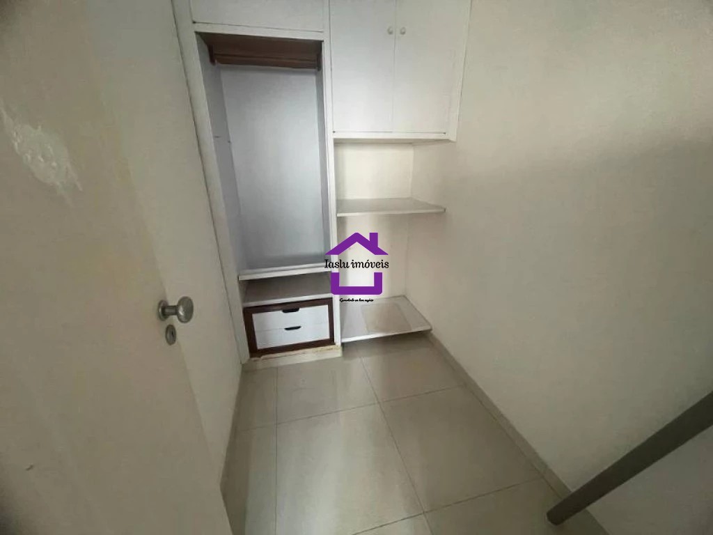 Apartamento à venda com 4 quartos, 156m² - Foto 17