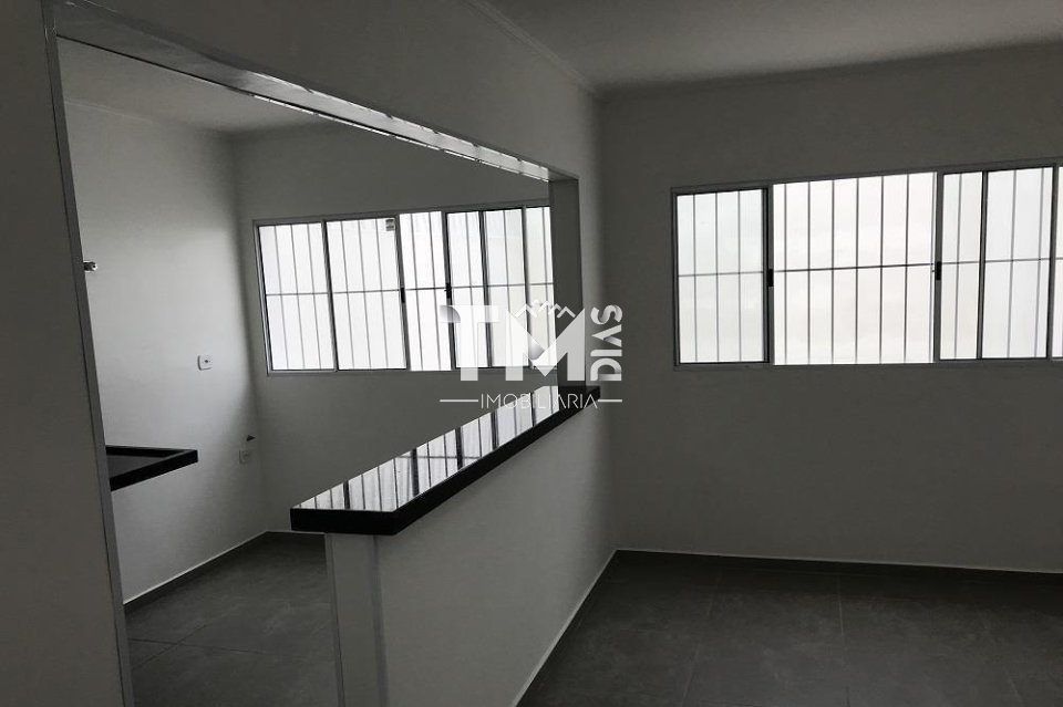 Sobrado à venda com 4 quartos, 180m² - Foto 2