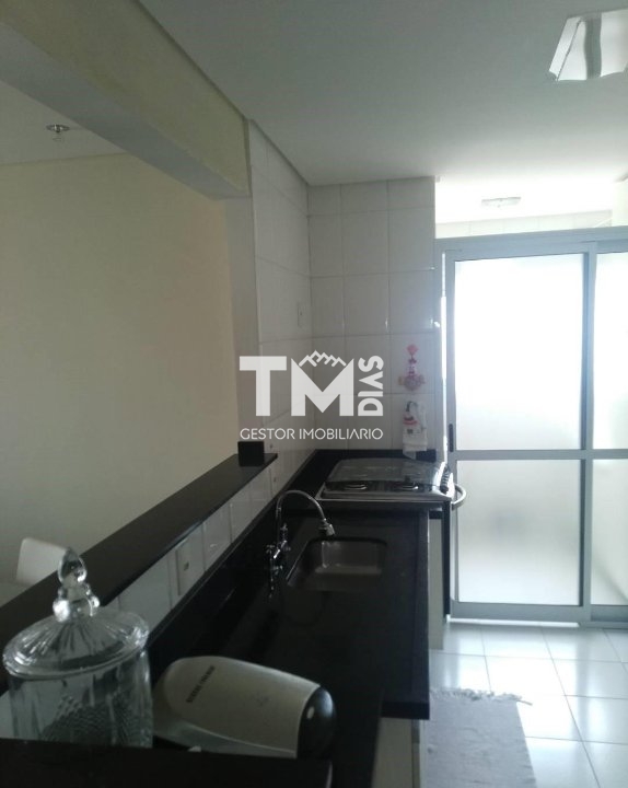 Apartamento à venda com 2 quartos, 80m² - Foto 2