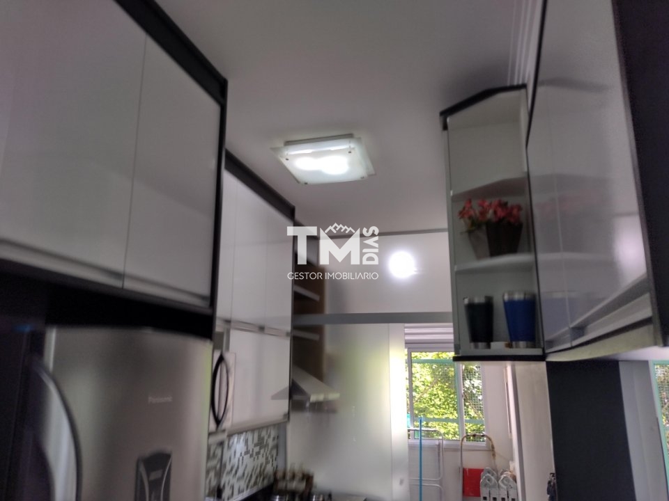 Apartamento à venda com 2 quartos, 76m² - Foto 4