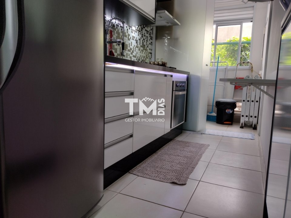 Apartamento à venda com 2 quartos, 76m² - Foto 10