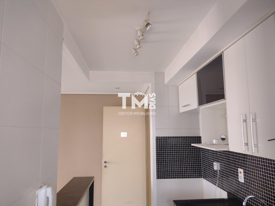 Apartamento à venda com 3 quartos, 61m² - Foto 18