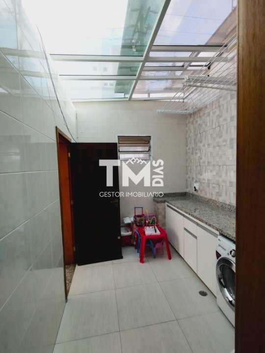 Sobrado à venda e aluguel com 3 quartos, 100m² - Foto 14