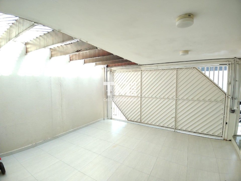 Sobrado à venda e aluguel com 3 quartos, 100m² - Foto 35