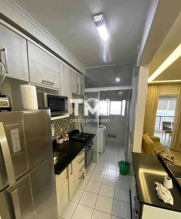 Apartamento à venda com 2 quartos, 68m² - Foto 2