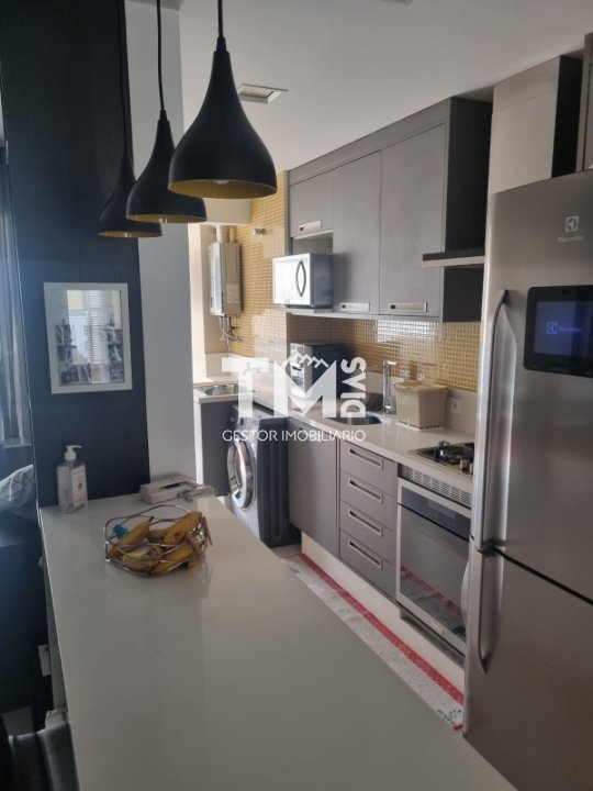 Apartamento à venda com 2 quartos, 68m² - Foto 3