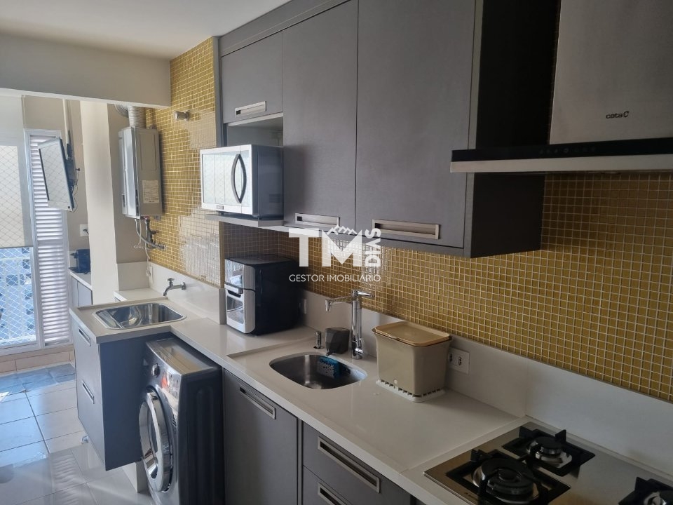 Apartamento à venda com 2 quartos, 68m² - Foto 4