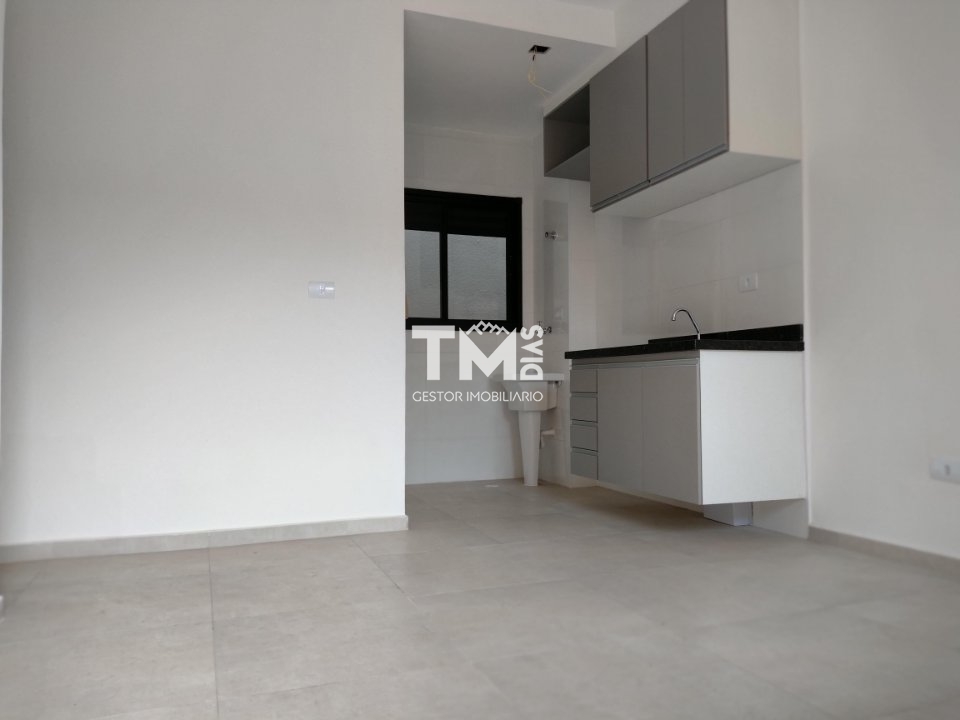 Apartamento à venda com 2 quartos, 41m² - Foto 2