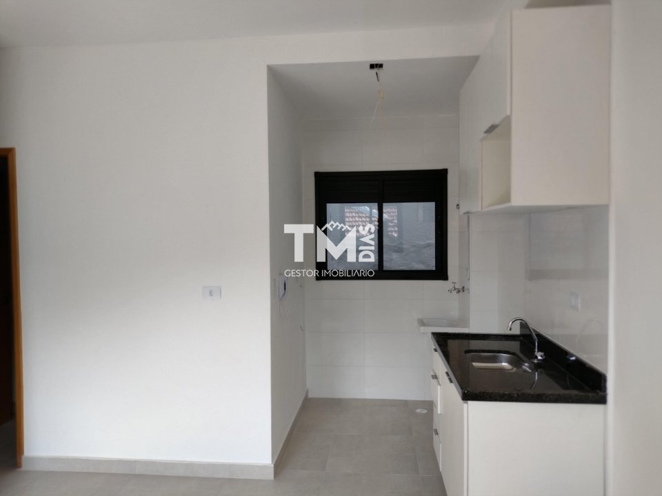 Apartamento à venda com 2 quartos, 41m² - Foto 2