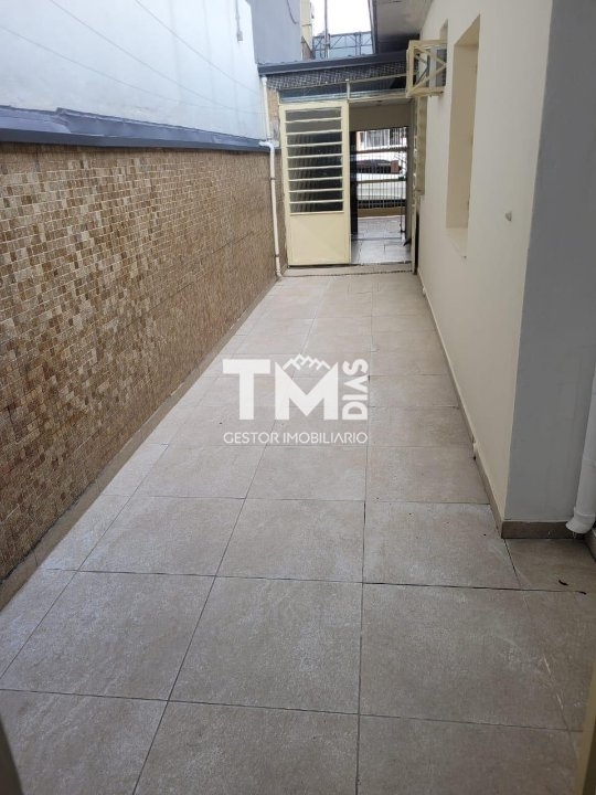 Casa para alugar com 2 quartos, 130m² - Foto 12