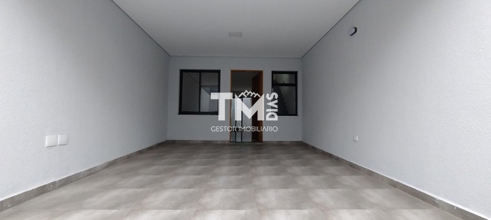 Sobrado à venda com 3 quartos, 110m² - Foto 2